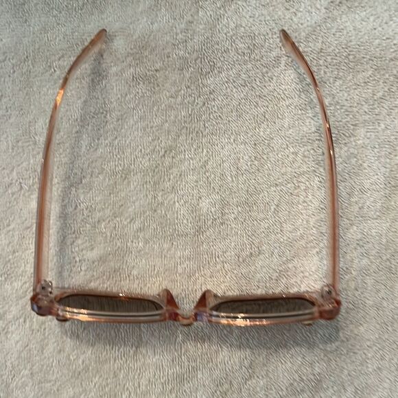 NWOT unbranded plastic squarish tan clear sunnies with rhinestone embellishments - Picture 5 of 6